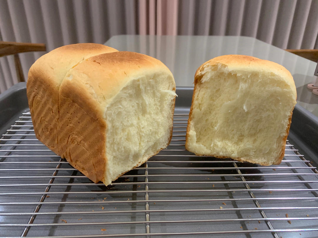 吐司，奶香手撕面包，超级香浓