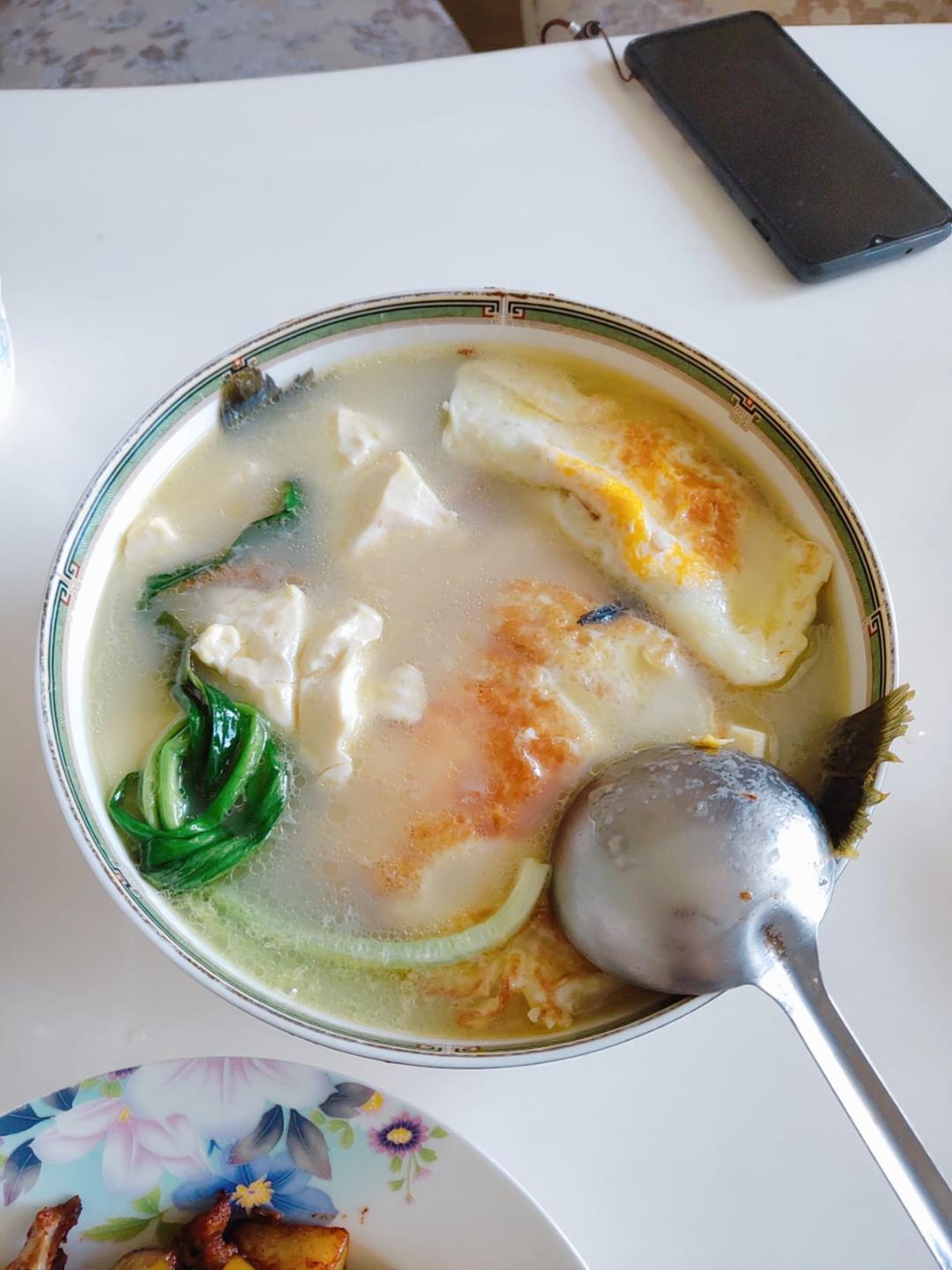荷包蛋鲫鱼汤【曼食慢语】第二季第3集