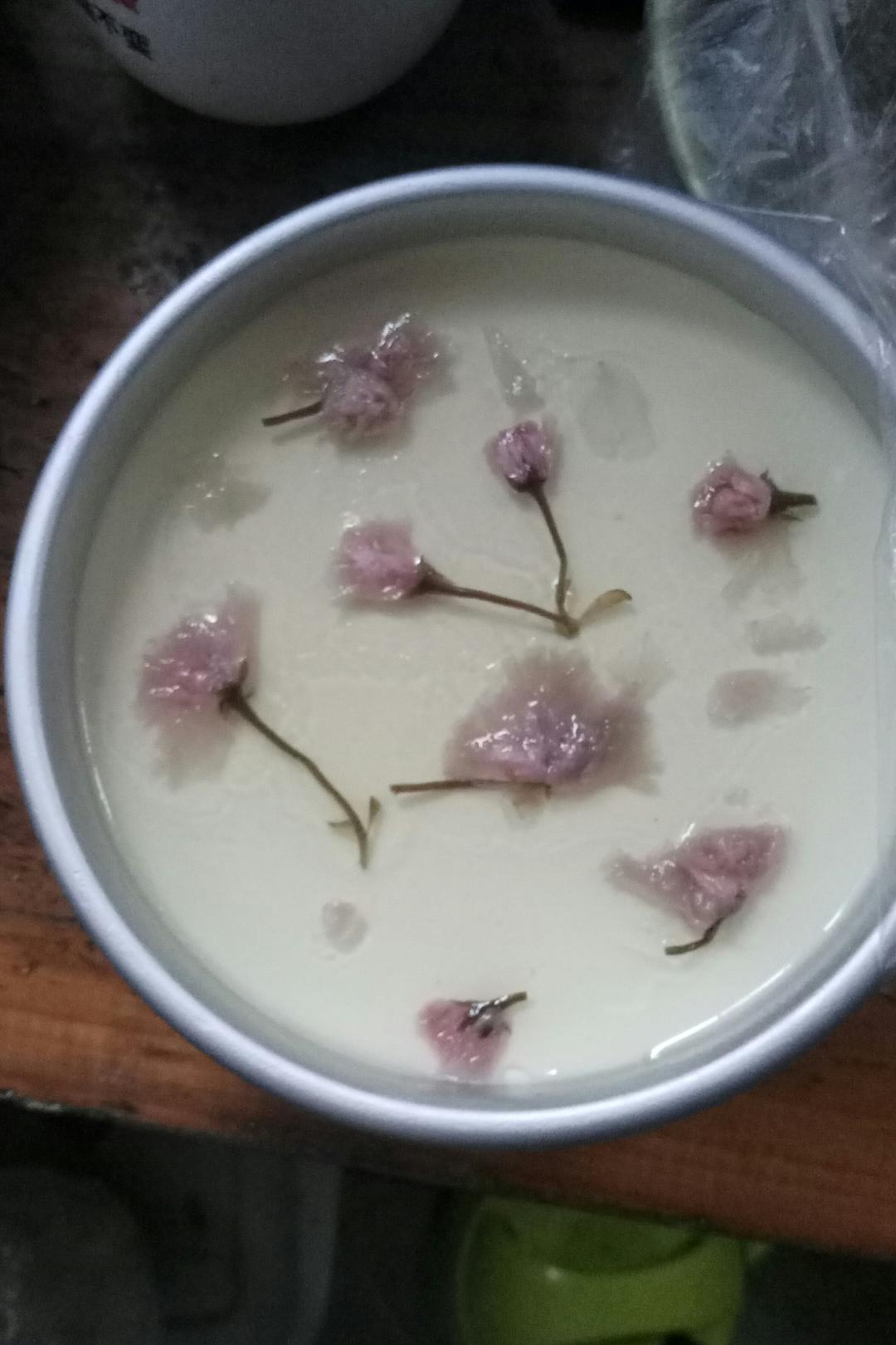 樱花酸奶慕斯蛋糕（免烤）