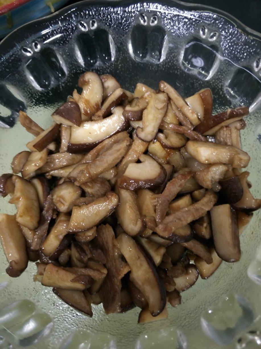 香菇炒肉