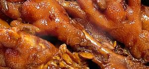 休闲时刻少不了零食的封面