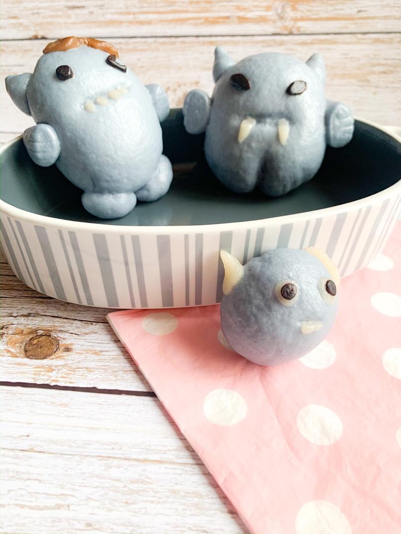 蝶豆花卡通馒头小怪兽（原创）