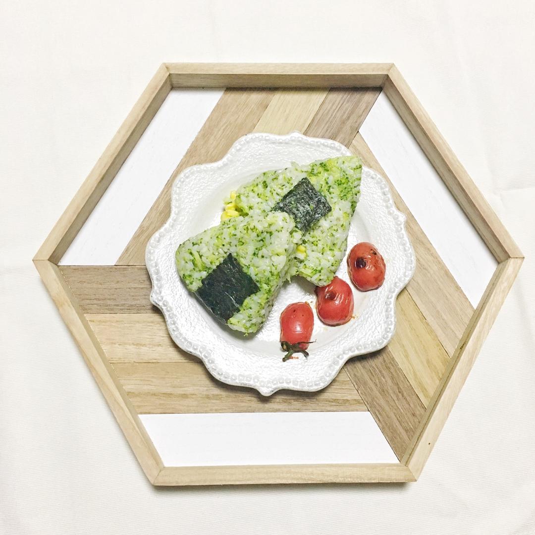 一人食—清新健康西兰花饭团