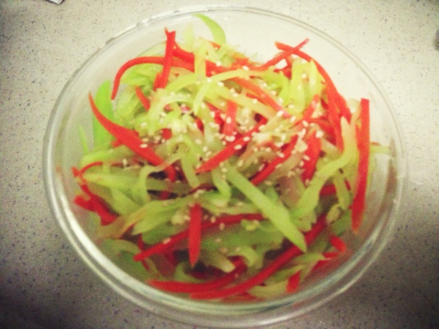 椒油凉拌莴笋丝