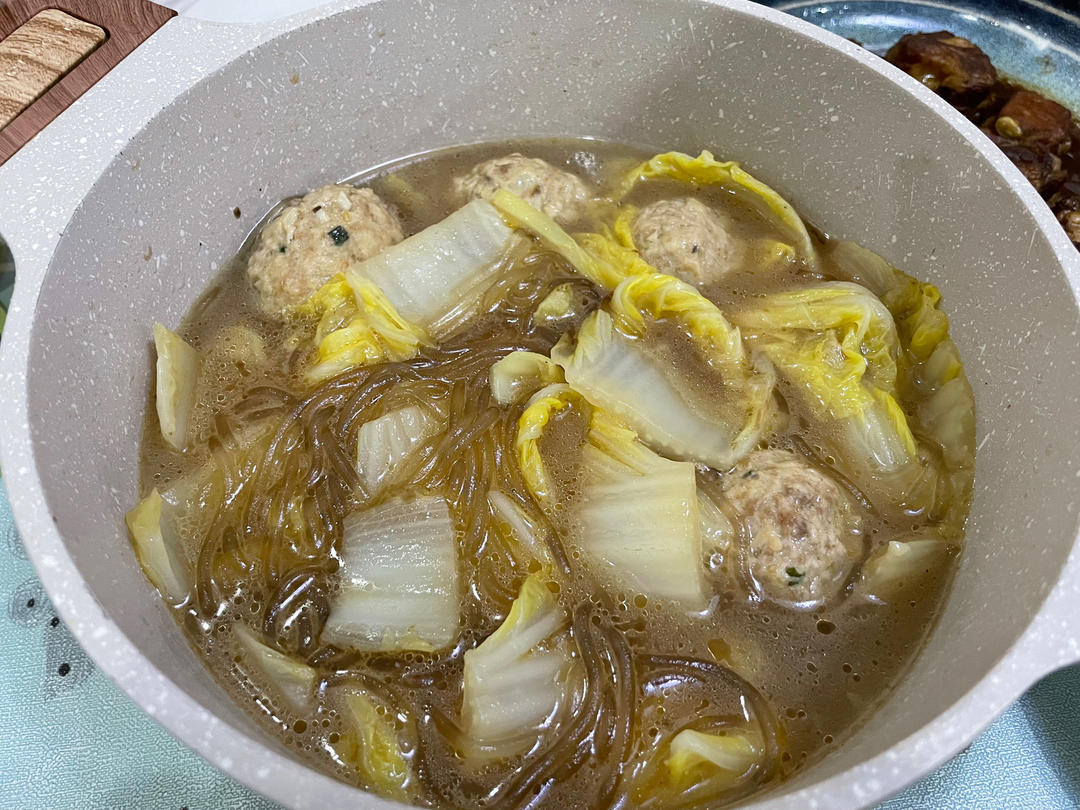 白菜丸子炖粉条