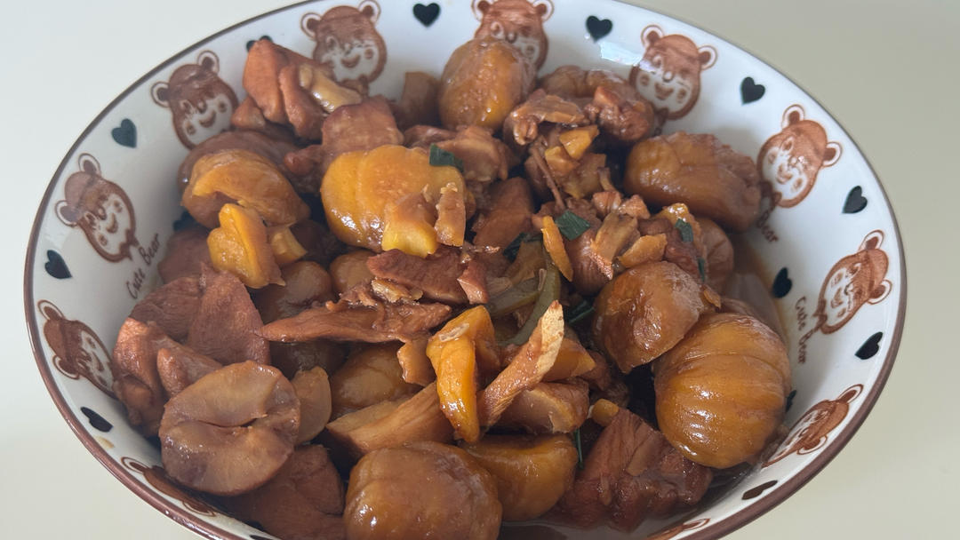 秋天里的美味【板栗烧鸡】含板栗不糊汤的小秘诀