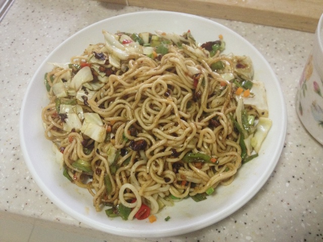 圆白菜炒面