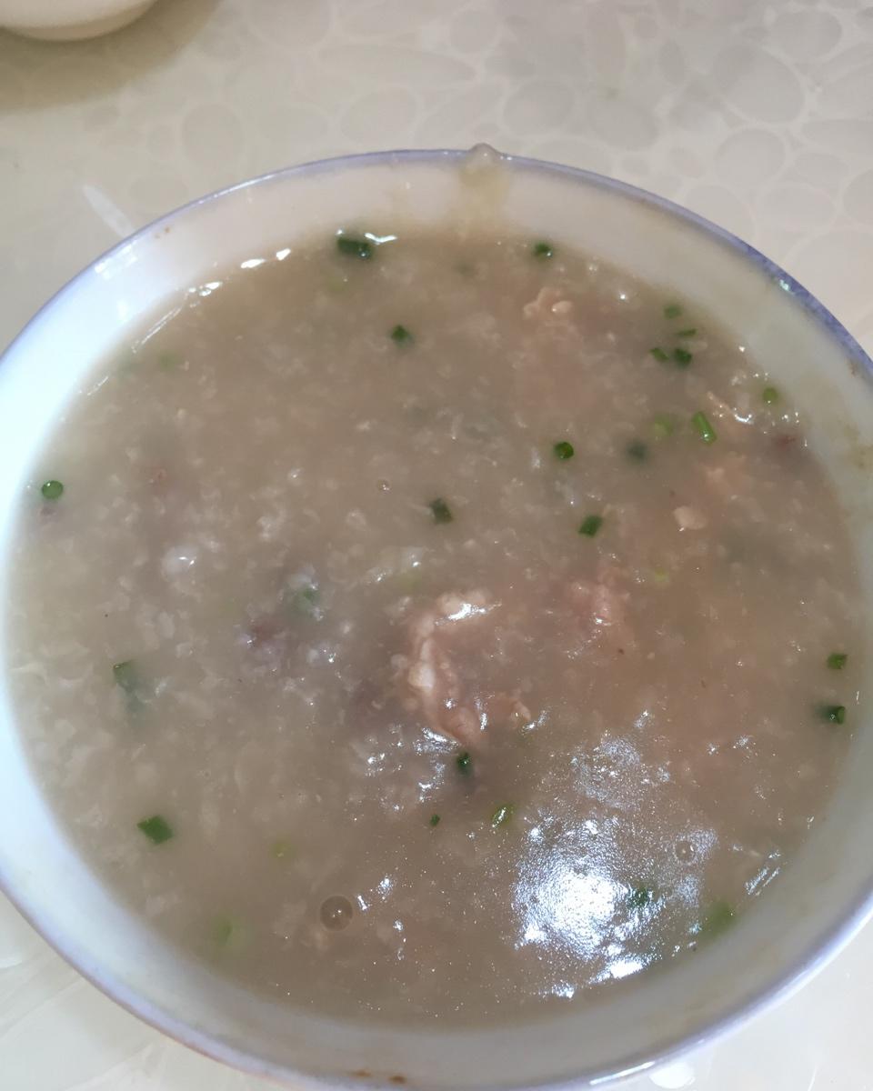 万能电饭锅煮粥-皮蛋瘦肉粥-老火粥和生滚粥合体