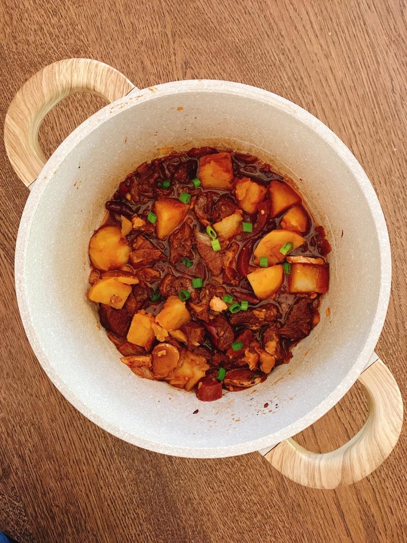 红烧牛肉土豆 （独家秘制）