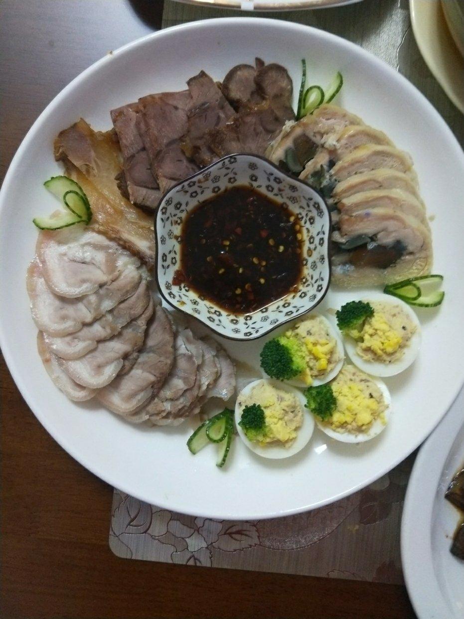 冰花肘子