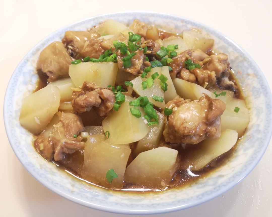 告别油烟，好吃不胖，厨房小白也能做的土豆蒸鸡