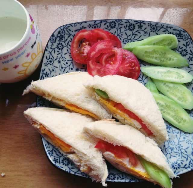 火腿煎蛋三文治
