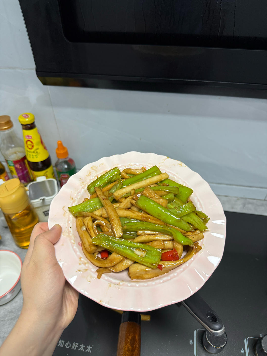 青椒素炒杏鲍菇