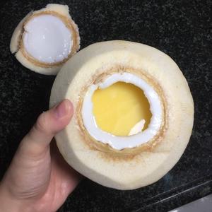 泰国椰青炖蛋❤️❤️的做法 步骤3