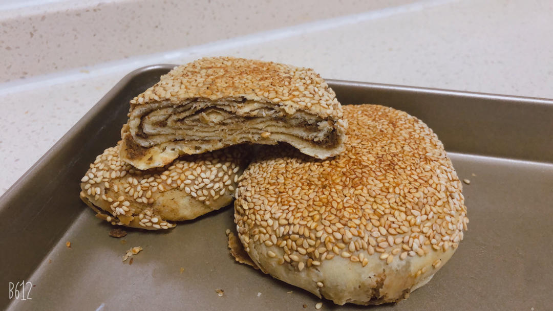 苗予予予做的老北京芝麻烧饼