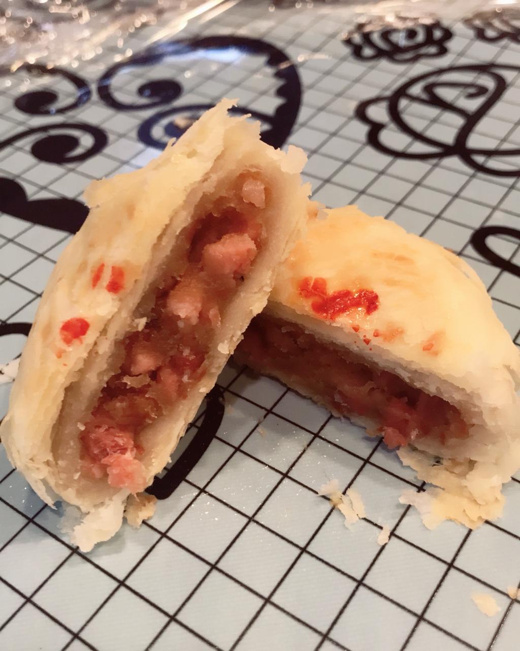 白酥皮云腿月饼