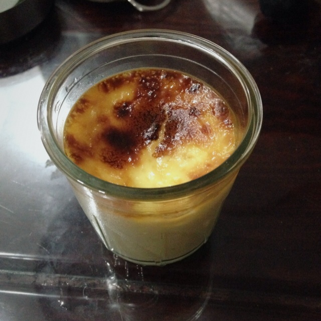 Crèmebrulée。法式烤布雷。焦糖布丁。