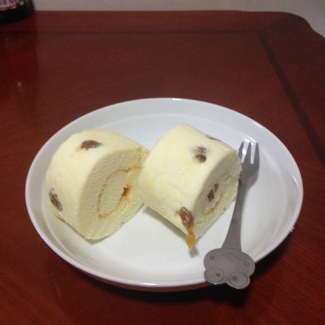 屁点大的事做的提子蛋糕卷