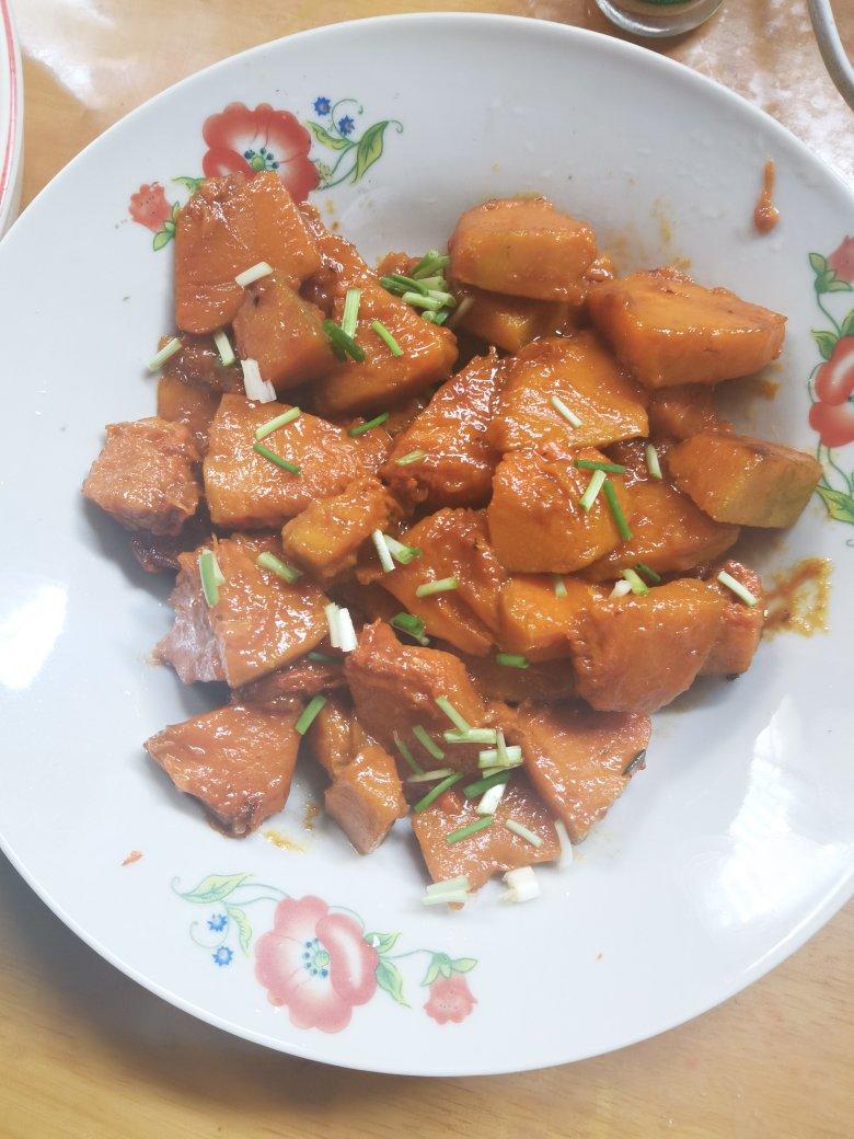 猪肉都不换的焖南瓜～吃起来糯糯甜甜咸咸的！