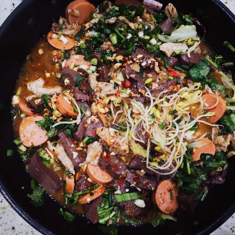 厨师长教你：“水煮肉片”的正宗做法，这味道真的很四川