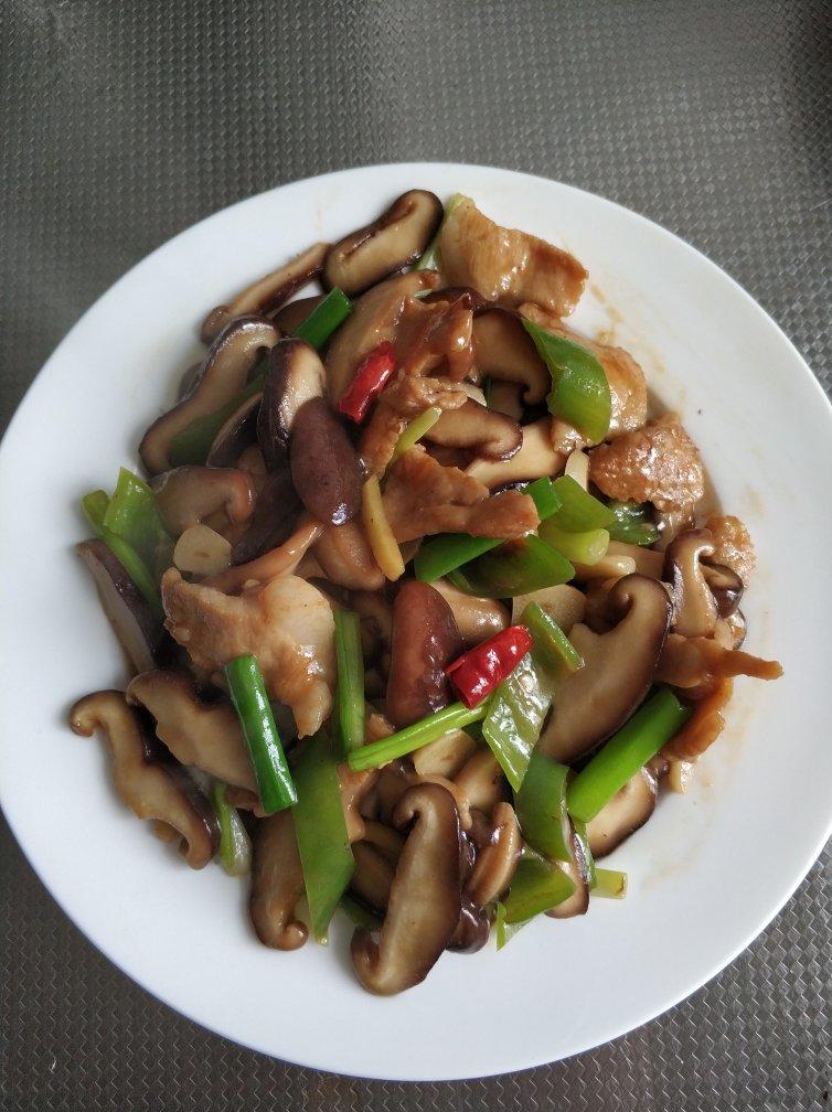 好吃懒做喵喵喵做的香菇炒肉
