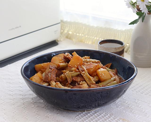 土豆芸豆炖五花肉,超下饭的家常菜!的做法