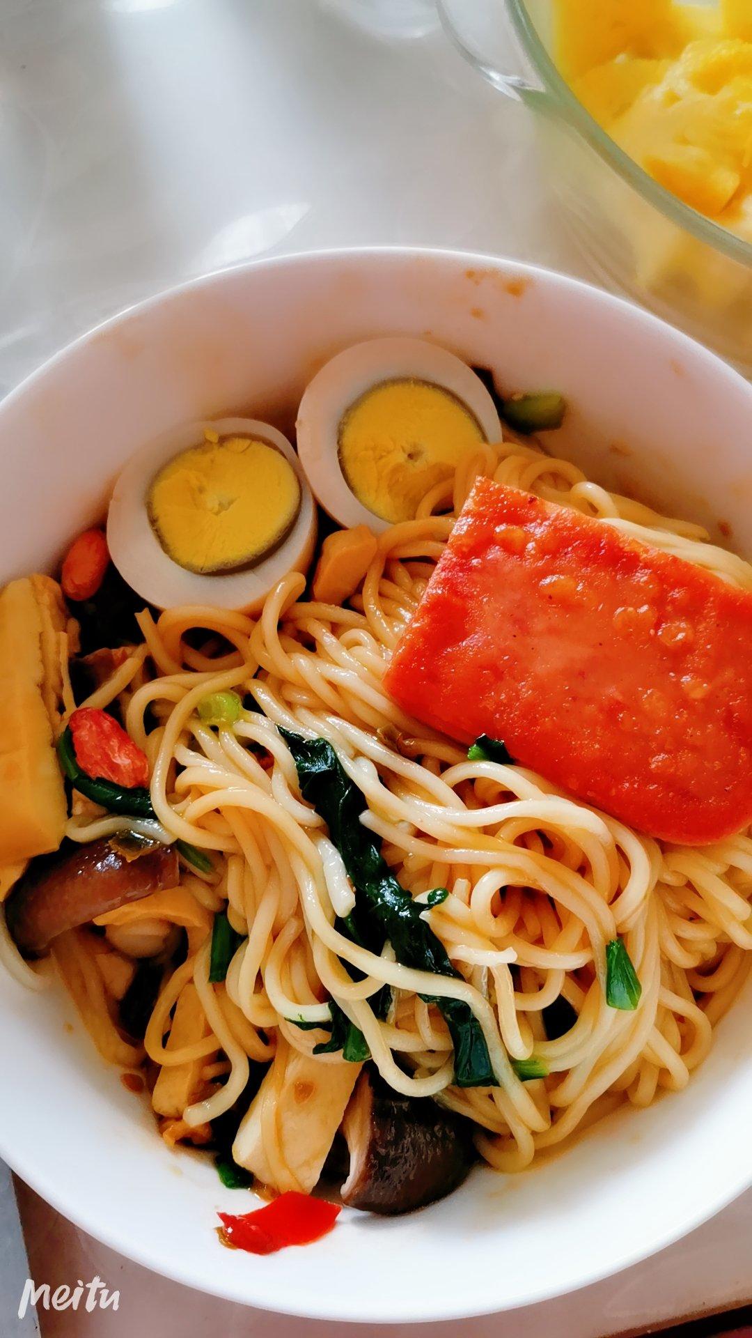 吃三碗不过瘾的懒人拌米粉