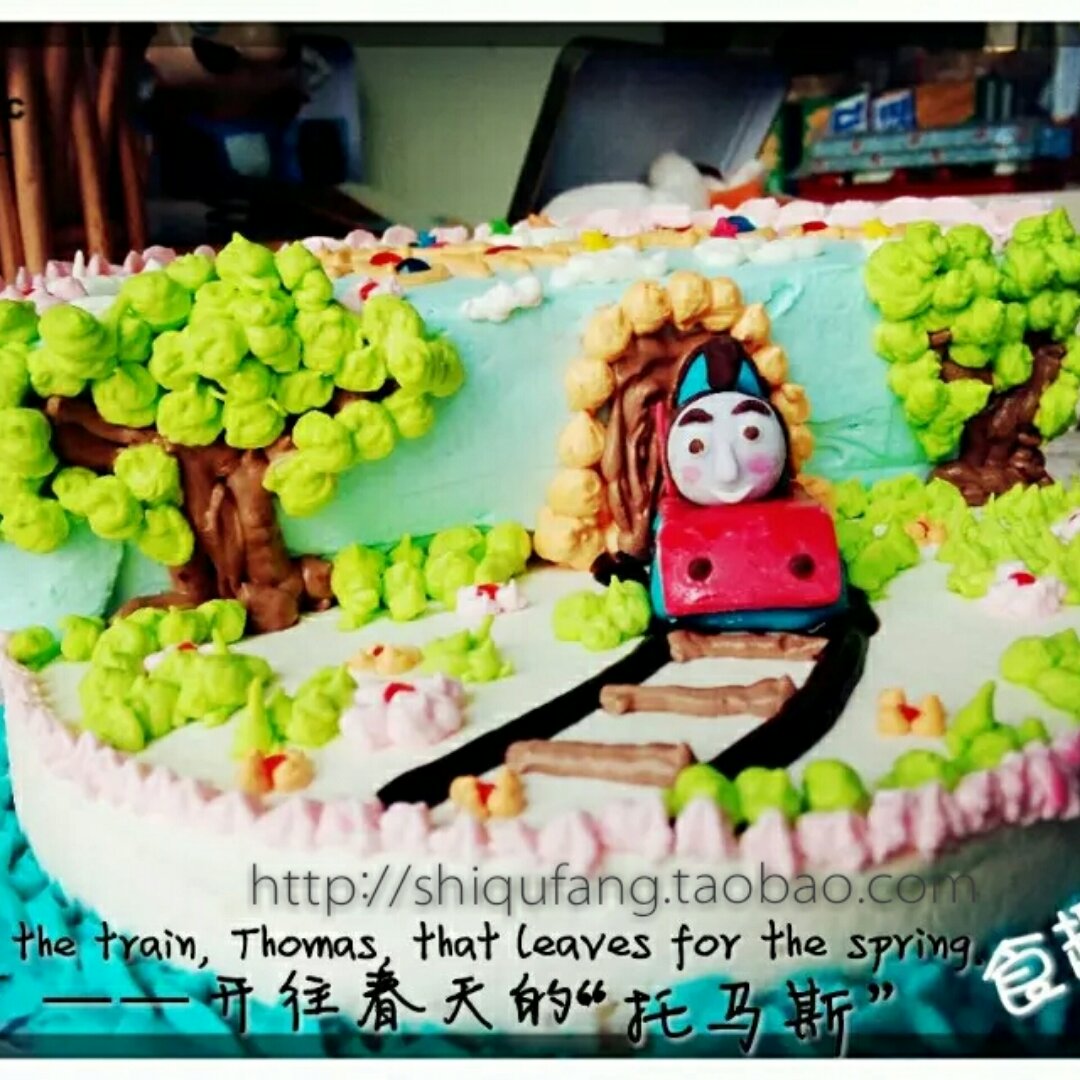 托马斯 • 生日蛋糕