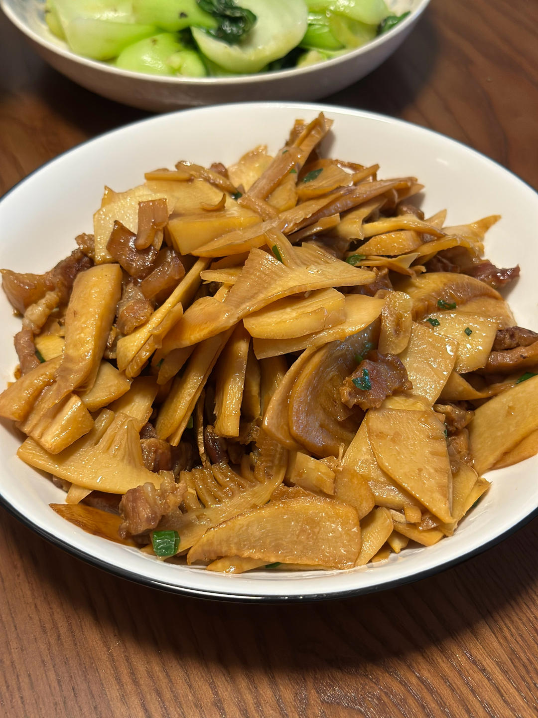 肉香笋鲜的春笋炒五花肉