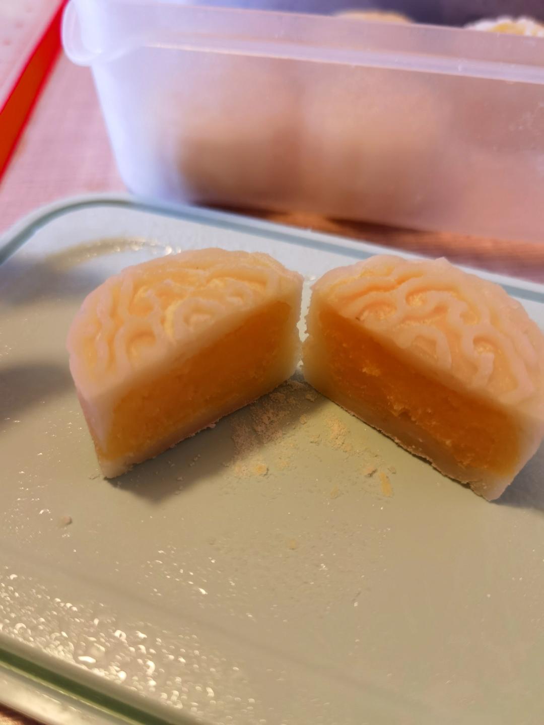隔天依旧好吃的奶黄冰皮月饼（附奶黄馅做法）