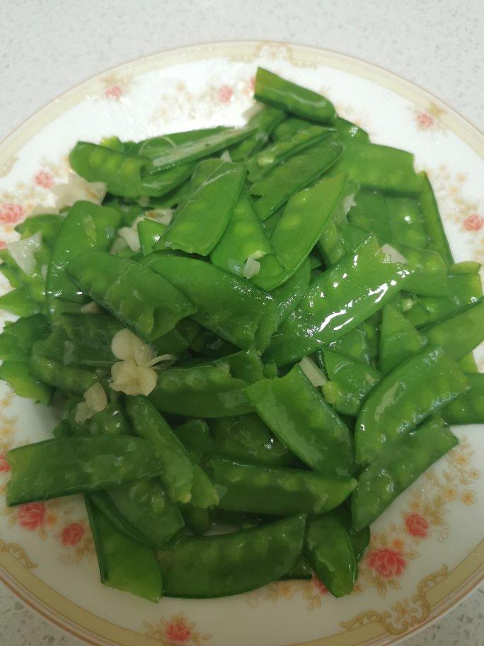 清炒豌豆荚
