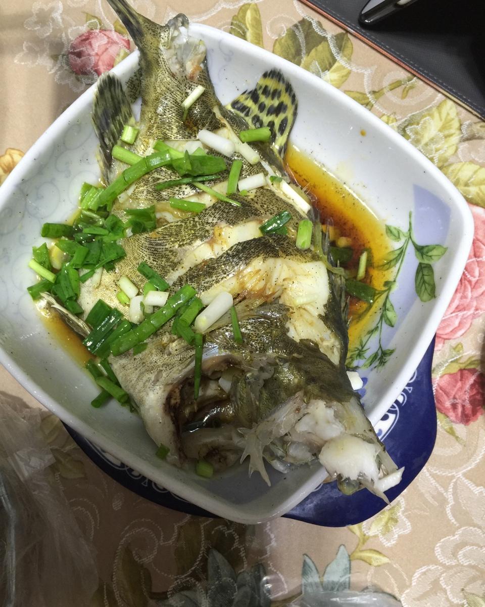 清蒸鱼～娃爸一招儿鲜(附小视频)