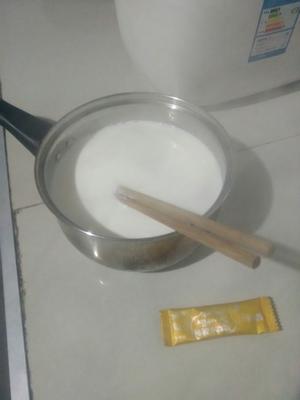 老酸奶的做法 步骤3