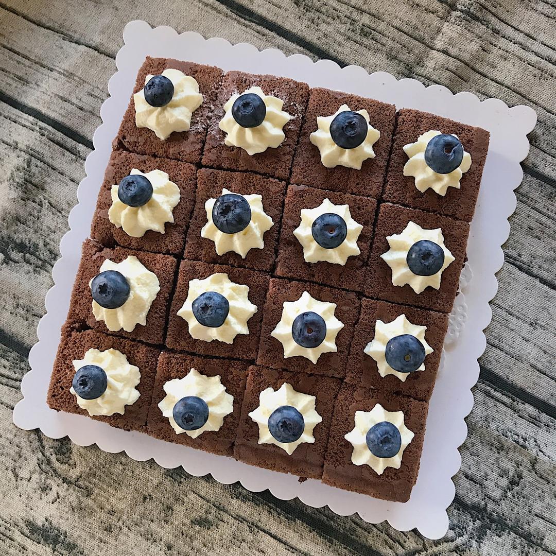 可可方形装饰蛋糕