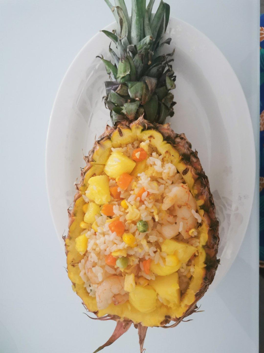 虾仁菠萝炒饭
