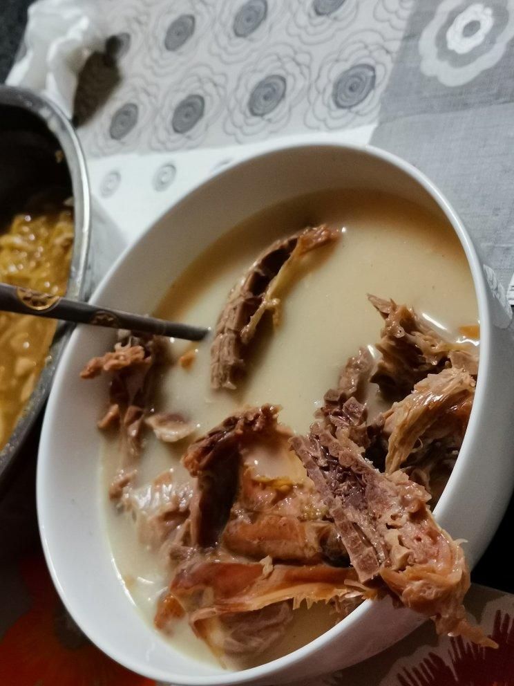 奶白鸭架汤（烤鸭）