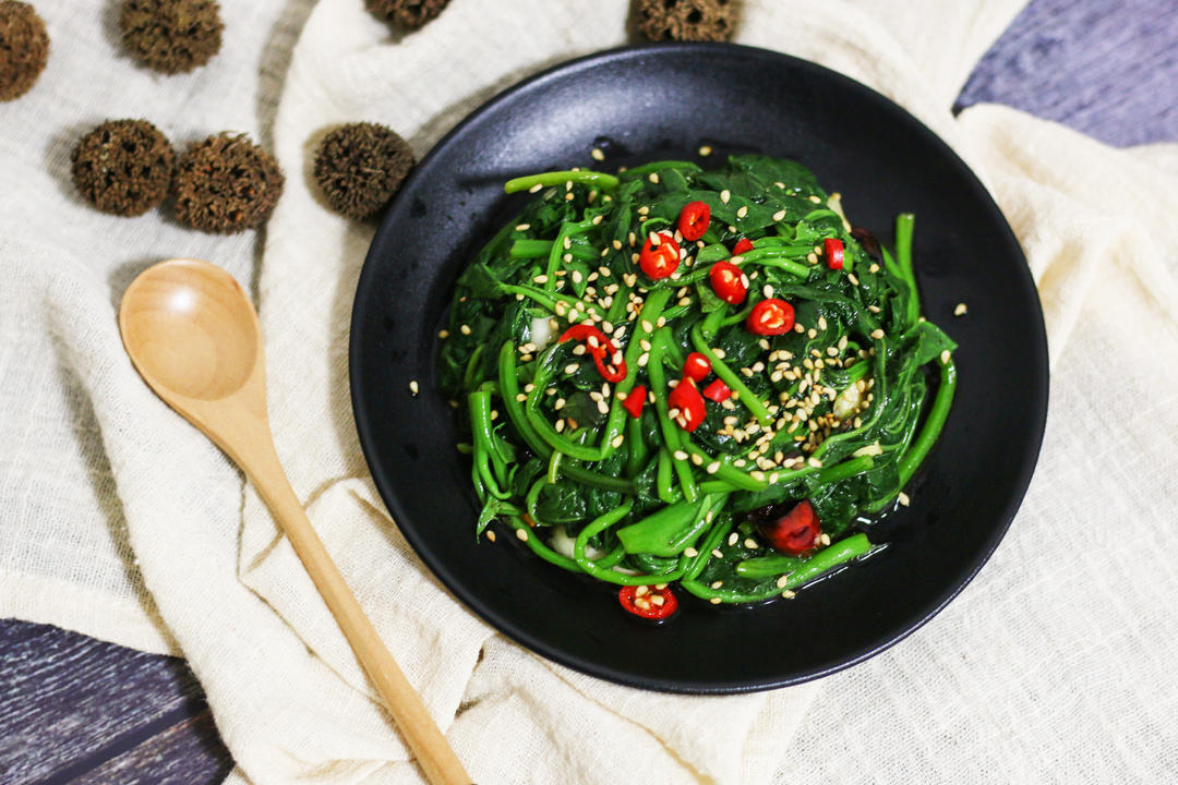 忆儿时 · 凉拌薯尖的做法