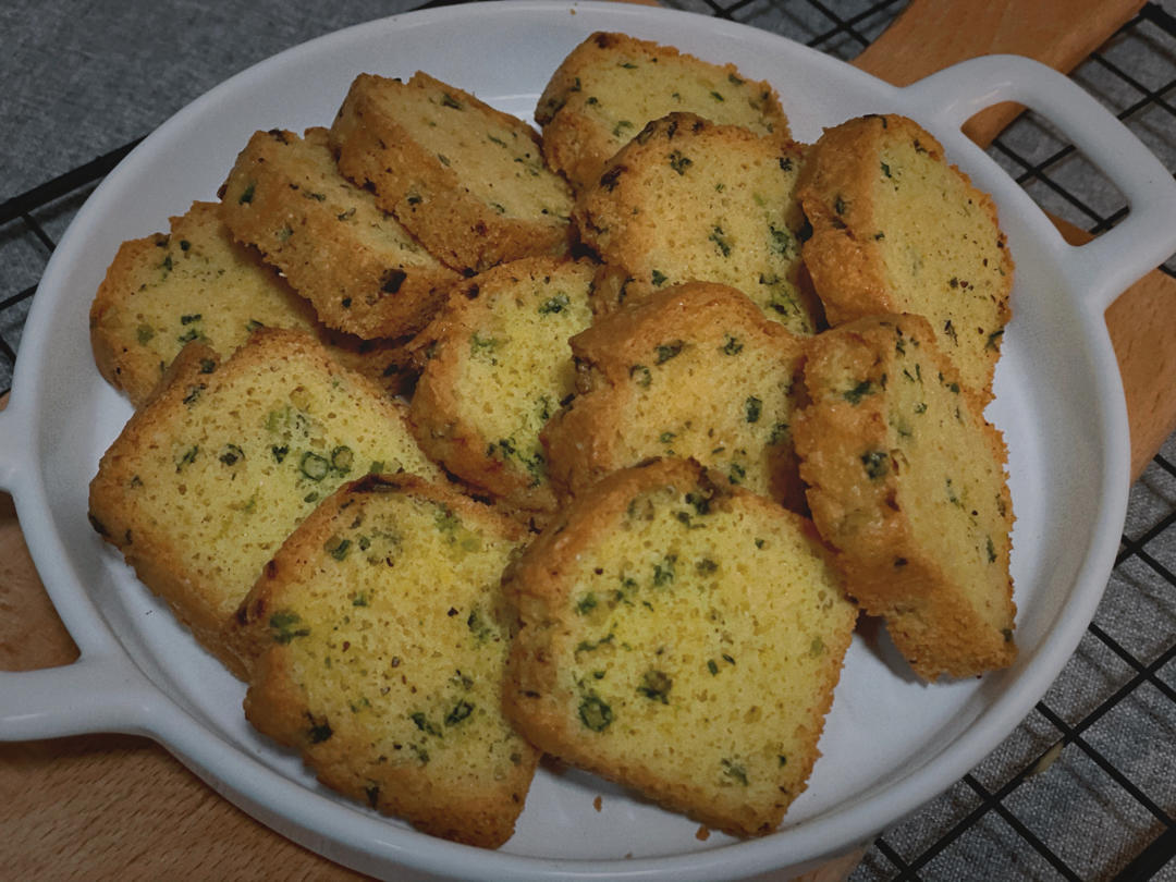 超级简单   低碳生酮～葱香蛋糕