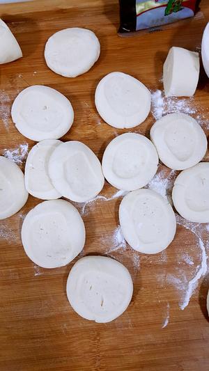 油菜豆腐香菇包的做法 步骤10