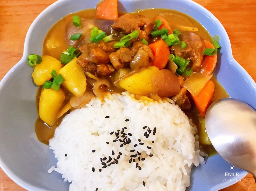 咖哩鸡腿饭 好吃到飞起来咖喱鸡肉饭