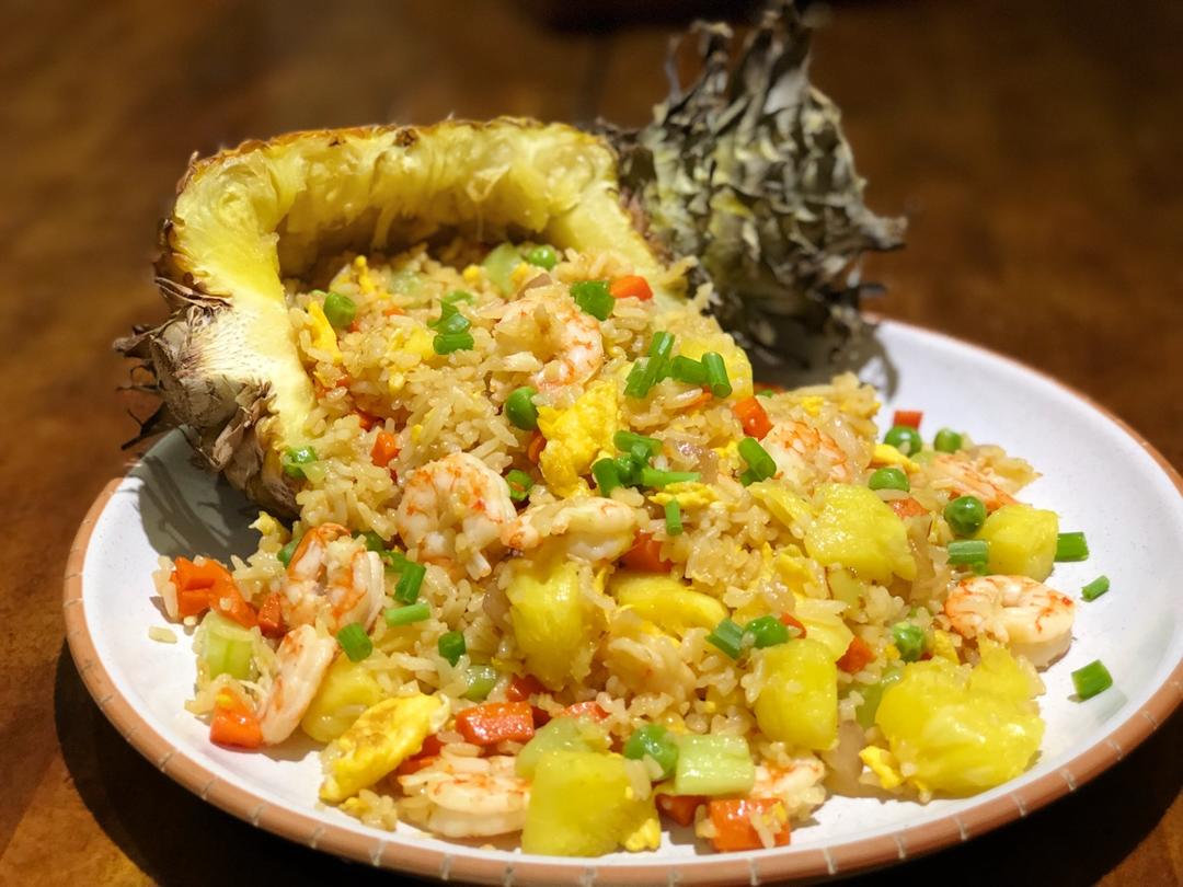 虾仁菠萝炒饭