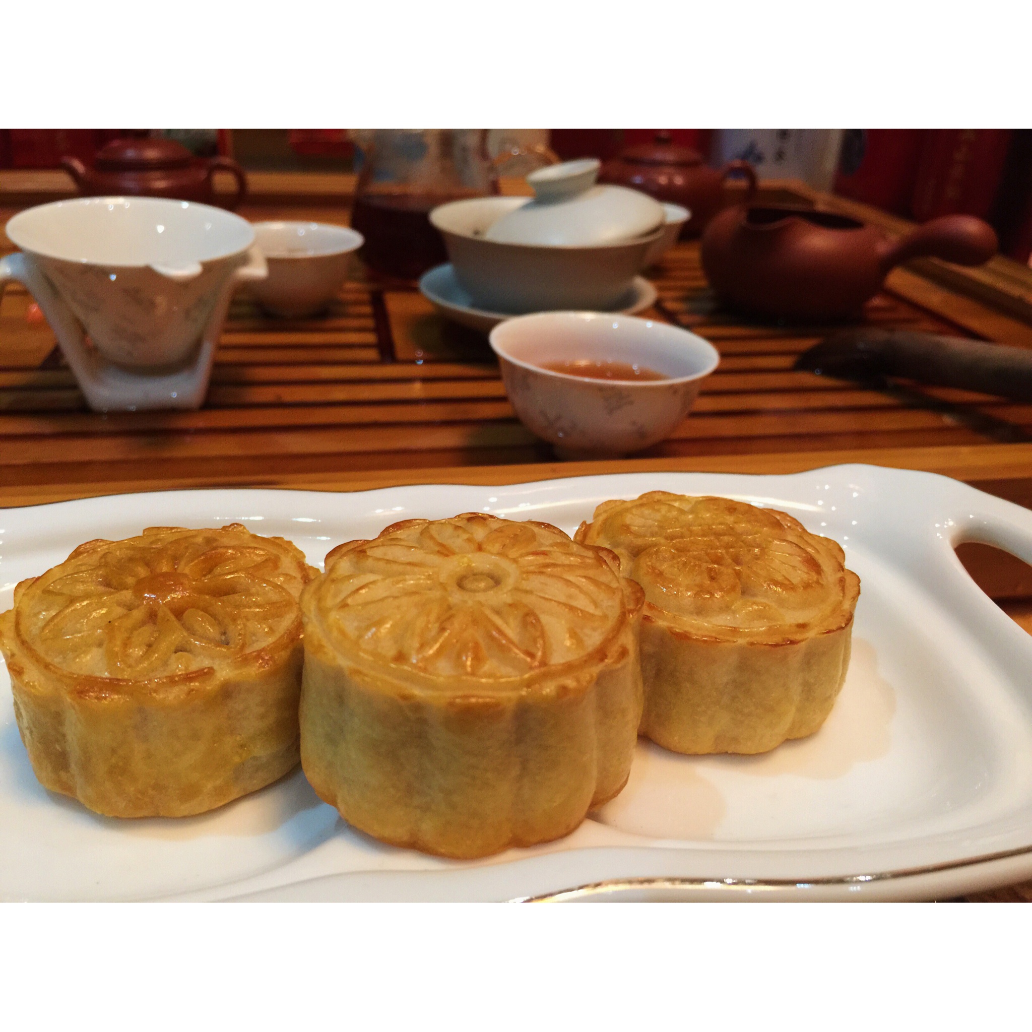 广式月饼—蛋黄莲蓉月饼