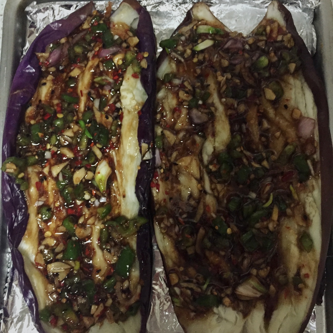 CC招牌菜销魂烤茄子，百吃不厌！