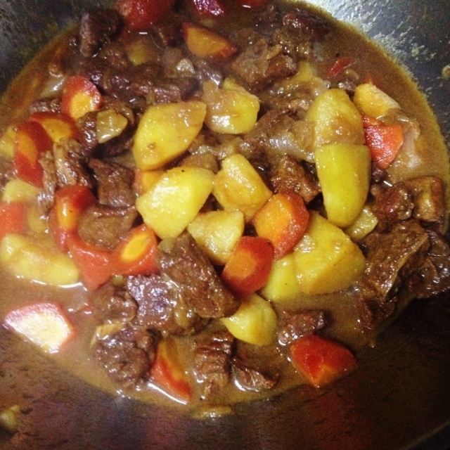 胡萝卜土豆烧牛腩