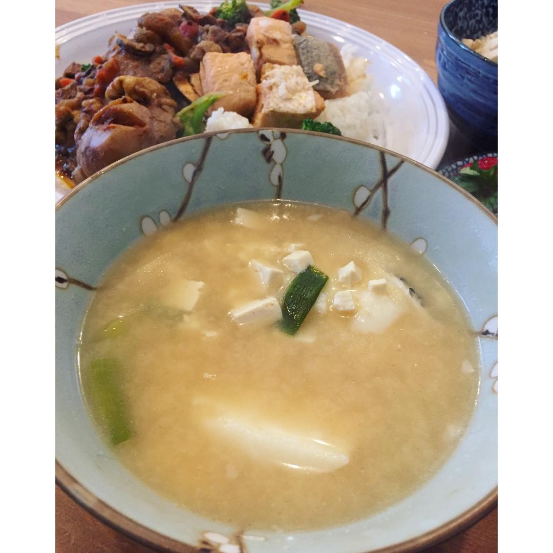 日式味增汤