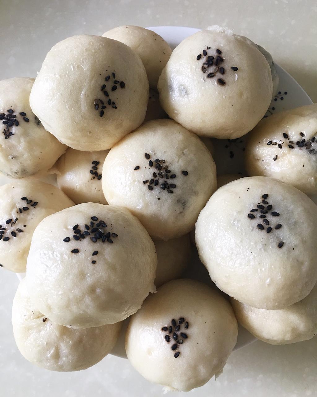 亚亚520做的黑芝麻糖包