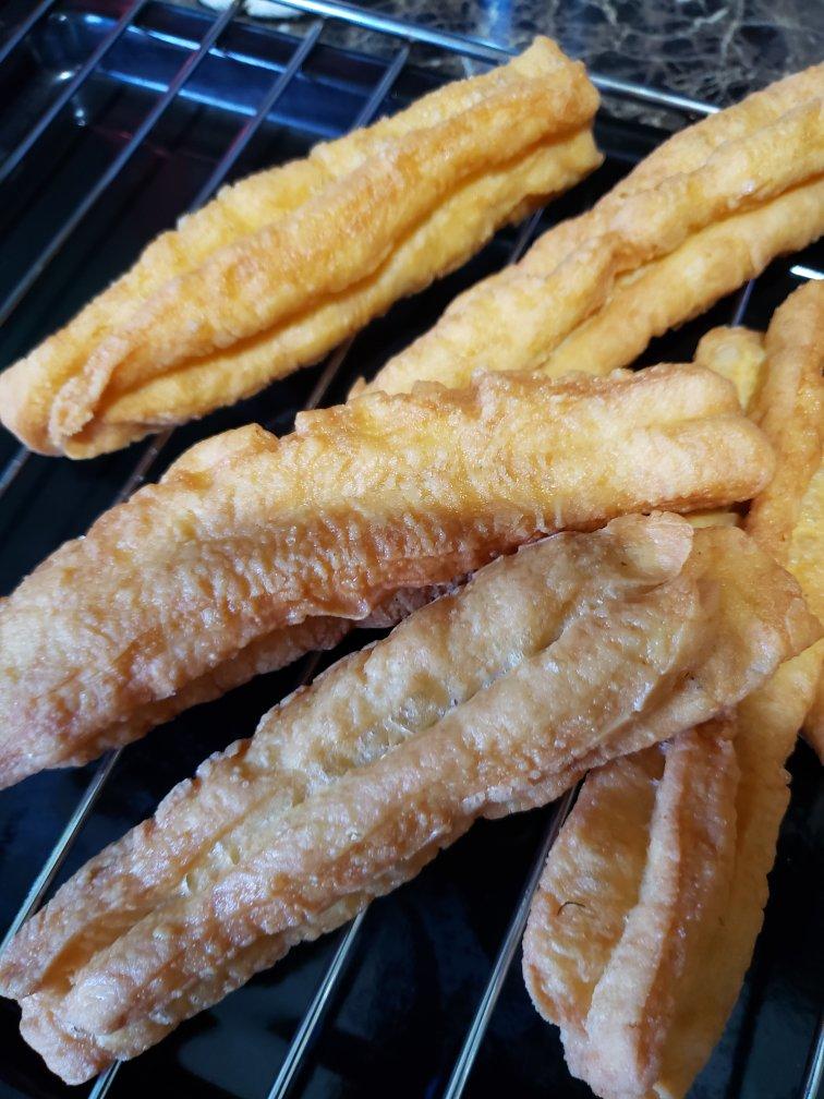 快手早餐～自制油条（酵母版，不含泡打粉、膨松剂）