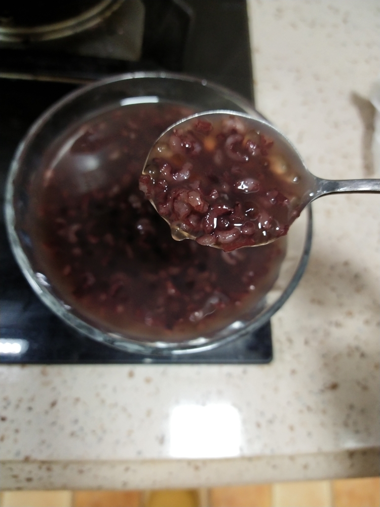 紫米西米粥的做法