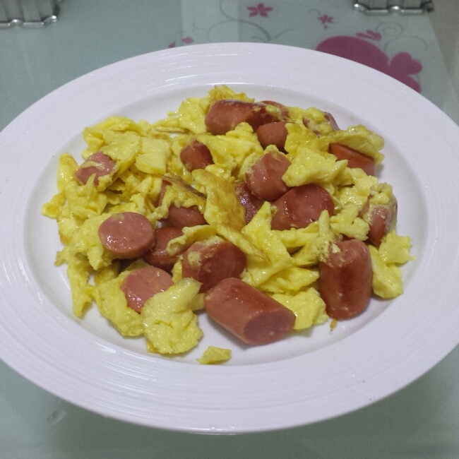 香肠煎蛋