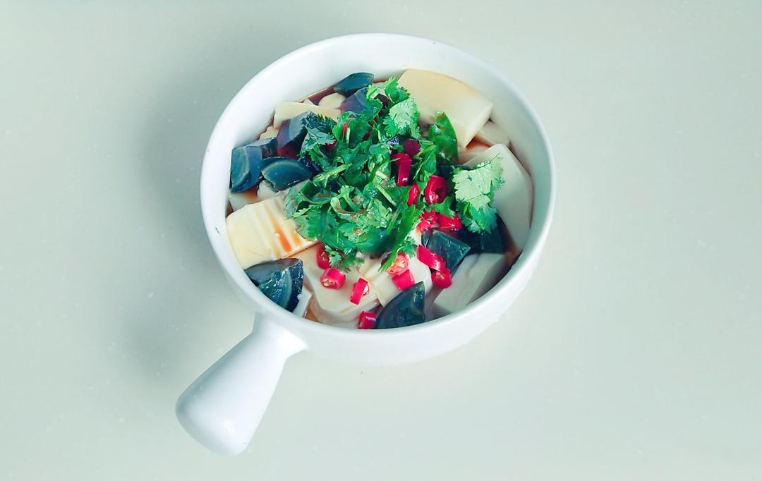 【最佳CP～】凉拌皮蛋豆腐✨